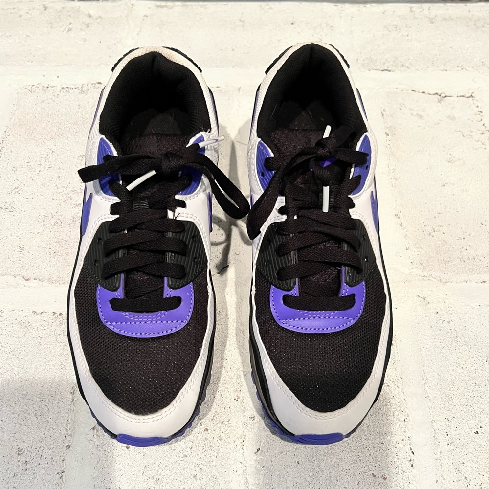 Men’s Nike Air Max 90 Sneakers Size 8